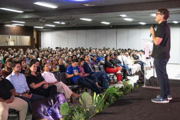 medalhista-olimpico-flavio-canto-revela-os-segredos-de-alta-performance-para-centenas-de-pessoas-em-cuiaba