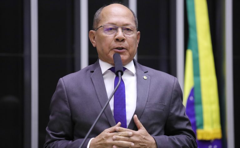 projeto-criminaliza-extorsoes-de-cunho-sexual