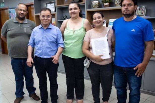 botelho-anuncia-permanencia-do-ensino-medio-na-escola-ernandy-baracat-em-vg