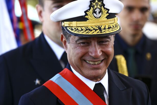 relatorio-da-pf-diz-que-marinha-tinha-tanques-a-disposicao-para-golpe