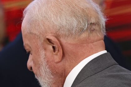 lula-tem-dreno-retirado-e-segue-lucido-e-bem,-diz-boletim-medico