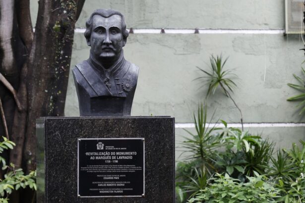 lei-municipal-que-bania-monumentos-a-escravocratas-no-rio-e-revogada