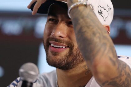 neymar-diz-que-retorna-ao-santos-para-voltar-a-ser-feliz