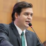 deputado-thiago-propoe-projeto-que-visa-a-criacao-de-cartao-para-compra-de-material-escolar