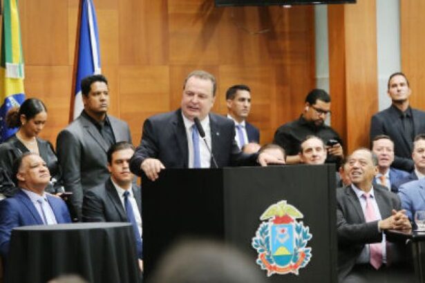 max-russi-reforca-compromisso-no-combate-a-violencia-contra-a-mulher