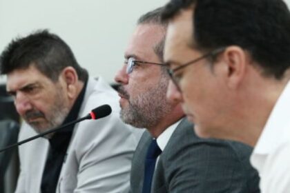 deputados-definem-pautas-de-2025-para-a-comissao-de-saude