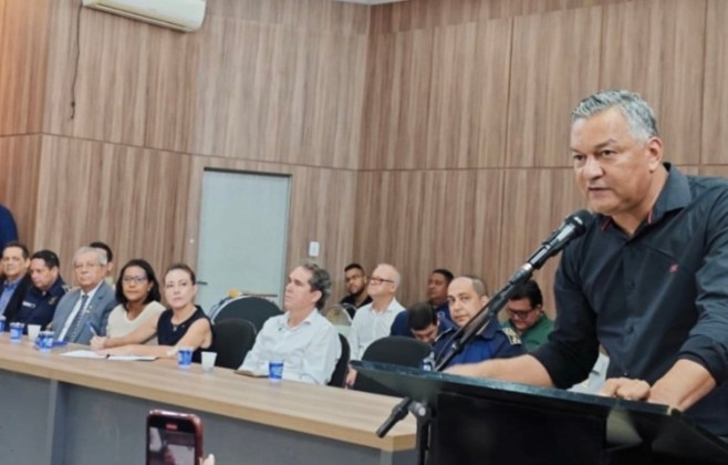 vereador-galibert-participa-da-celebracao-dos-25-anos-da-guarda-municipal-de-varzea-grande