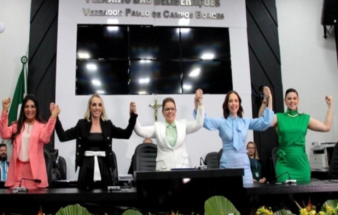 paula-celebra-os-93-anos-do-voto-feminino-e-destaca-feito-historico-com-a-primeira-mesa-diretora-composta-apenas-por-mulheres