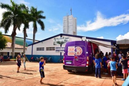programa-ser-familia-mulher-leva-conscientizacao-e-empoderamento-as-escolas