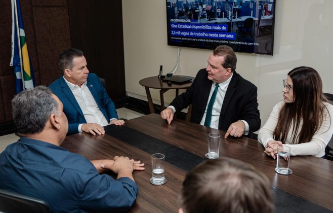 com-articulacao-de-max-russi,-comitiva-de-jaciara-se-reune-com-governador-e-cobra-areas-de-escape-na-serra-de-sao-vicente-e-travessia-urbana-na-br-163/364