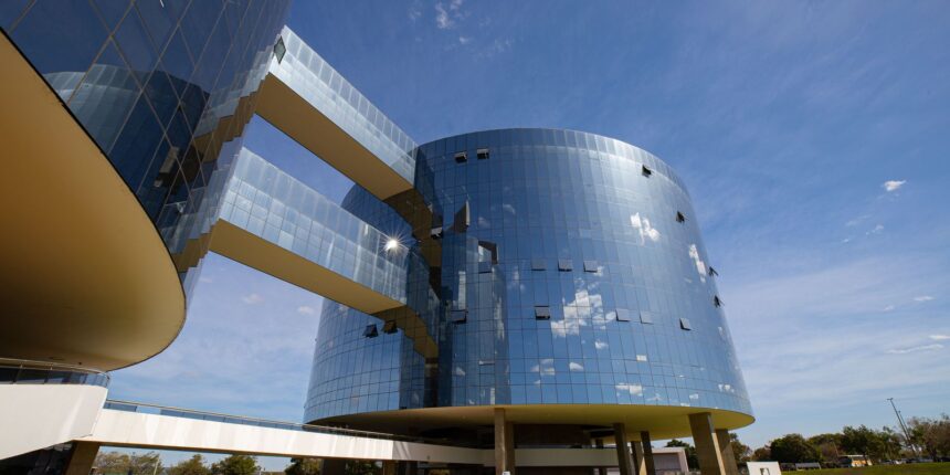 pgr-diz-que-recebeu-com-“assombro”-sancoes-contra-alexandre-de-moraes