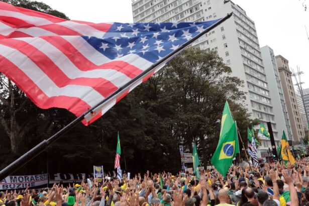 ato-pro-bolsonaro-une-governadores-e-parlamentares-de-direita-em-sp