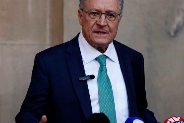 “estamos-muito-otimistas”,-diz-alckmin-apos-conversa-de-lula-e-trump