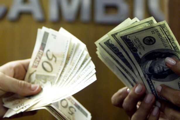 dolar-cai-para-r$-5,31-apos-conversa-entre-lula-e-trump