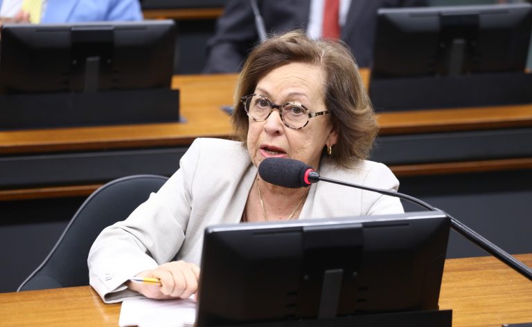comissao-aprova-projeto-que-reforca-ressarcimento-por-violencia-domestica-a-ser-pago-com-bens-do-agressor