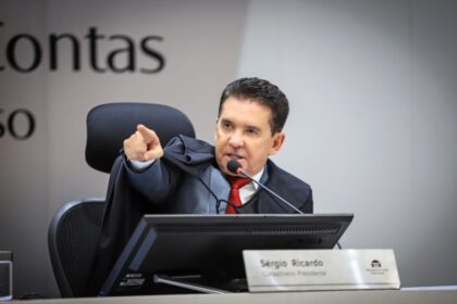 sergio-ricardo-pede-intervencao-no-dae-para-garantir-agua-em-todas-as-casas-de-varzea-grande