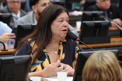 comissao-aprova-gratuidade-de-justica-para-pessoas-com-cancer,-deficiencia-e-autismo