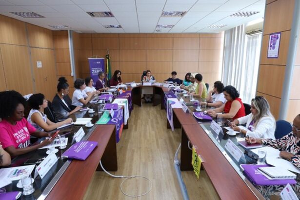 fim-da-escala-6×1:-proposta-pode-aliviar-dupla-jornada-das-mulheres