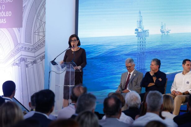 petrobras-suspendeu-leilao-de-combustiveis-para-reavaliar-estoques