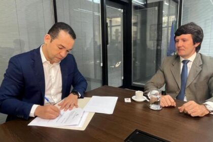 cge-e-receita-federal-firmam-parceria-para-fortalecer-programa-estudante--cidadao-do-futuro