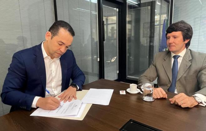 cge-e-receita-federal-firmam-parceria-para-fortalecer-programa-estudante--cidadao-do-futuro