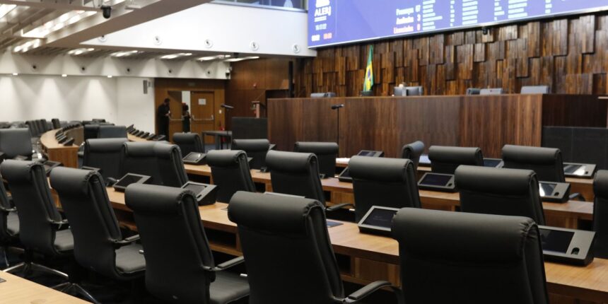 proposicoes-legislativas-sobre-ia-favorecem-controle-e-vigilancia