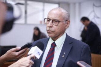 julio-campos-rebate-criticas-de-abilio-a-al-e-cita-caos-na-saude