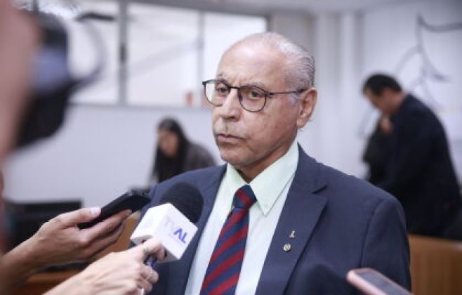 julio-campos-rebate-criticas-de-abilio-a-al-e-cita-caos-na-saude