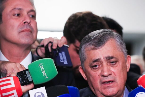 jose-guimaraes-diz-ser-contra-socorro-do-governo-federal-ao-brb