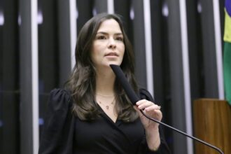 comissao-aprova-projeto-que-classifica-honorarios-de-advogados-como-verba-alimentar