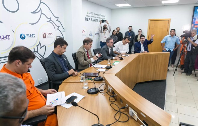 comissao-cobra-revisao-de-demissoes-no-samu-e-amplia-debate-sobre-atendimento-pre-hospitalar