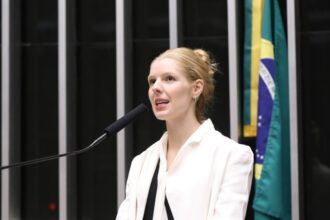 camara-aprova-prazo-de-cinco-anos-para-inicio-de-processo-disciplinar-contra-profissional-de-cartorio