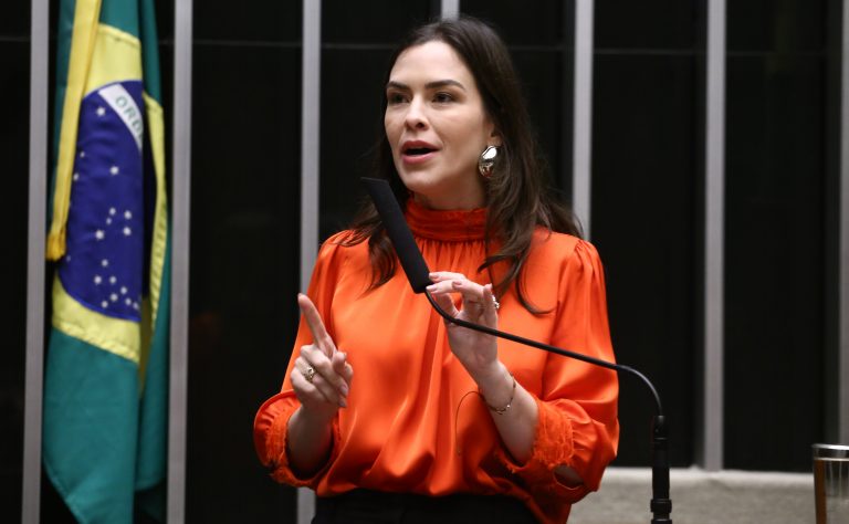 comissao-aprova-exigencia-de-informacao-sobre-bebe-prematuro-na-certidao-de-nascimento