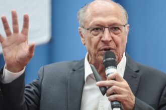 alckmin-espera-dialogo-e-“boa-quimica”-em-encontro-entre-lula-e-trump