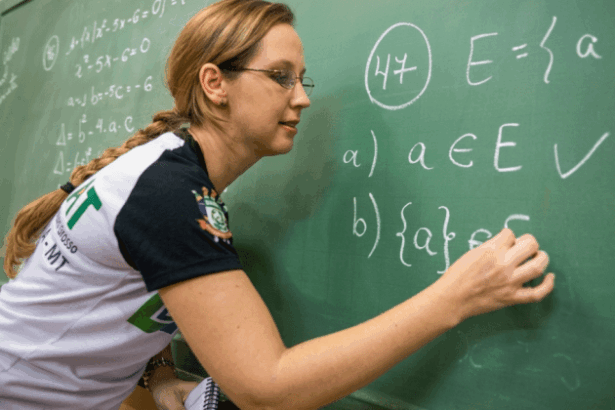 unemat-oferta-seletivo-unificado-com-212-vagas-para-professores-temporarios