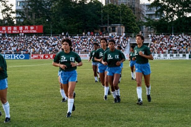 reconhecidas-por-lei-da-copa,-pioneiras-seguem-formando-novas-geracoes