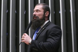 comissao-aprova-projeto-que-proibe-atividade-empresarial-de-condenados-por-crime-organizado