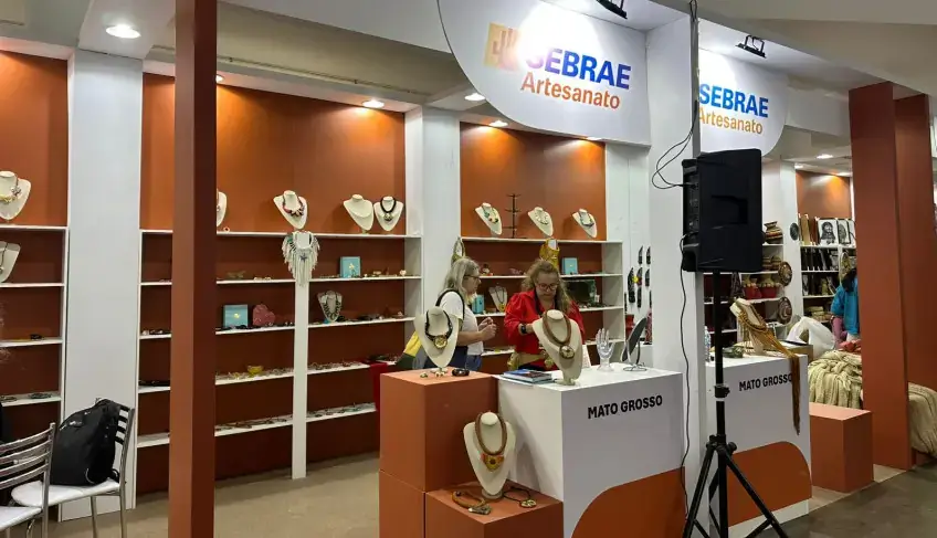 artesas-mato-grossenses-expoem-pecas-no-22o-salao-do-artesanato,-em-sao-paulo