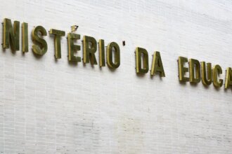 formacao-de-professores-a-distancia-mostra-desempenho-53,1%-inferior