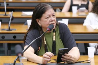 comissao-aprova-projeto-que-desobriga-vitima-de-violencia-domestica-de-pagar-pensao-ao-agressor