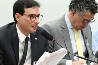 fim-da-escala-6×1:-relator-propoe-que-um-dia-de-folga-seja-no-domingo