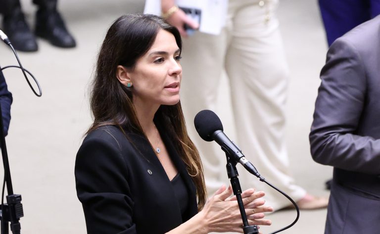 comissao-aprova-programa-para-reduzir-disputas-judiciais-no-setor-de-beleza