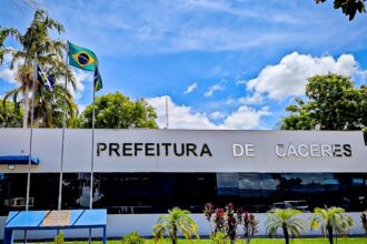 prefeitura-de-caceres-orienta-pais-sobre-vacinacao-contra-a-dengue-em-adolescentes