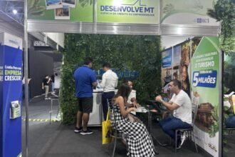 desenvolve-mt-apresenta-linhas-de-credito-para-o-setor-de-turismo-na-fit-pantanal-2026